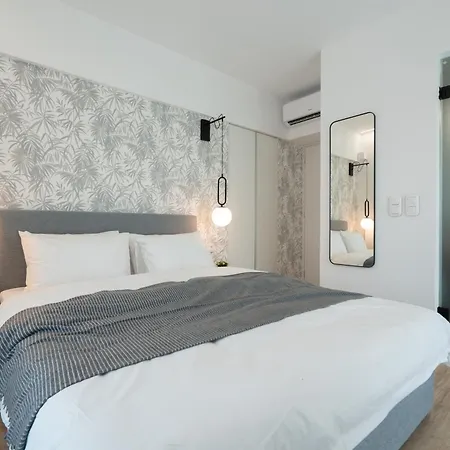 The Edge - Luxury Residences Athens Room photo